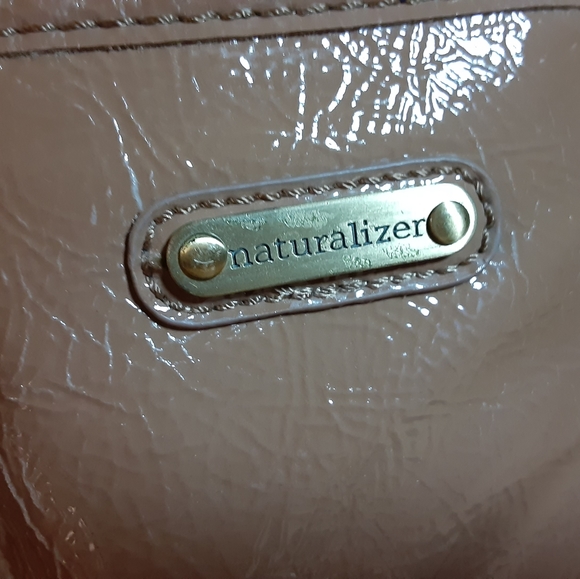 Naturalizer Shiny Faux Patent Leather Light Tan Taupe Handbag Purse - Picture 16 of 16